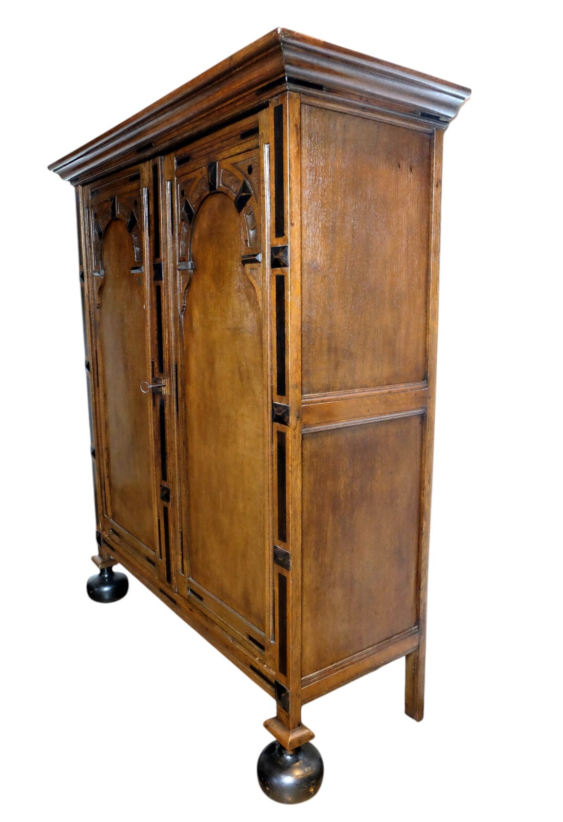 Arched Cabinet Oakwood