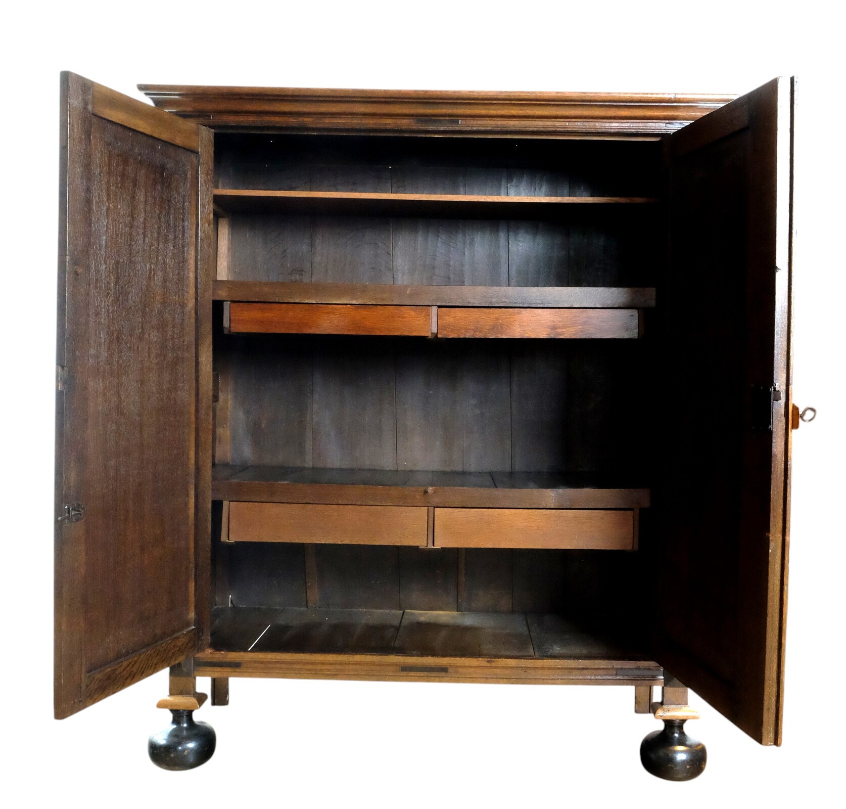 Arched Cabinet Oakwood