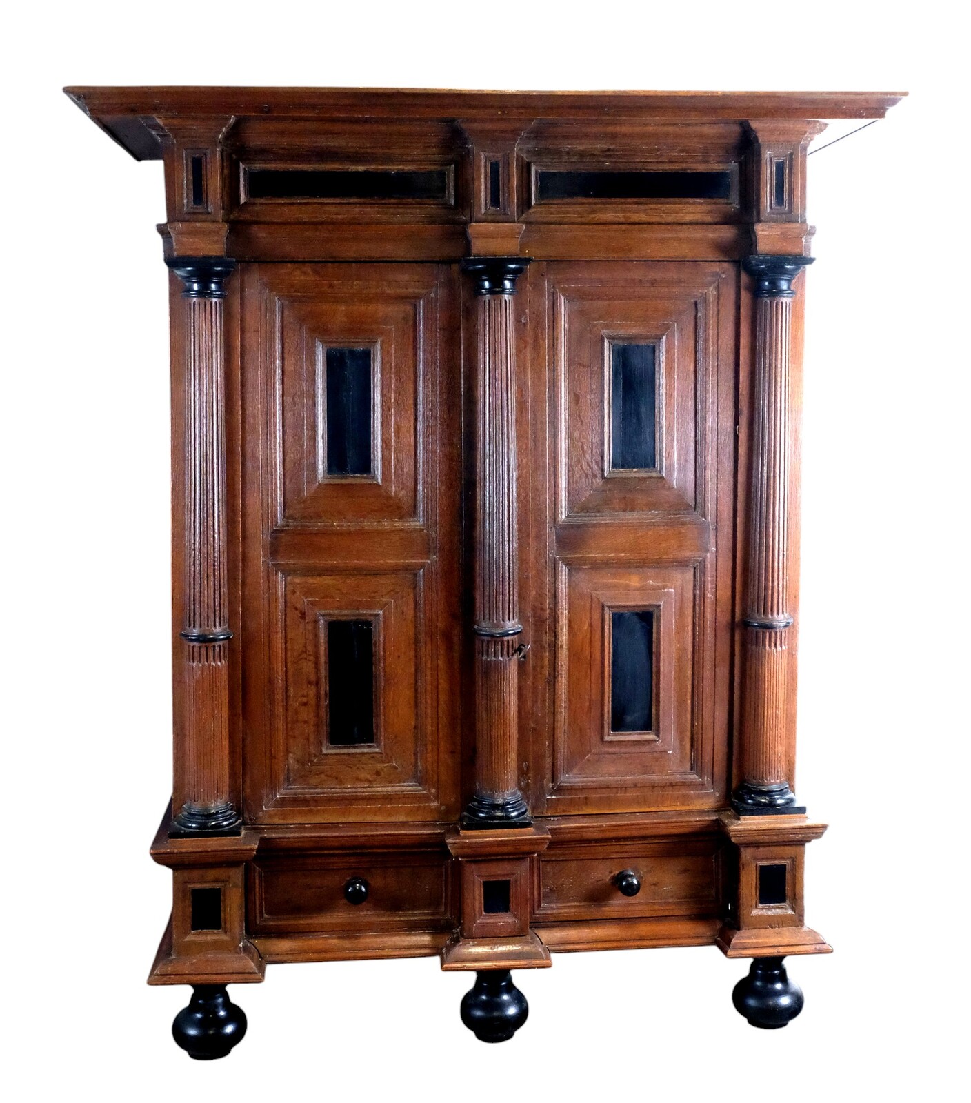 Beautiful Column cabinet from the mid-17th century. 