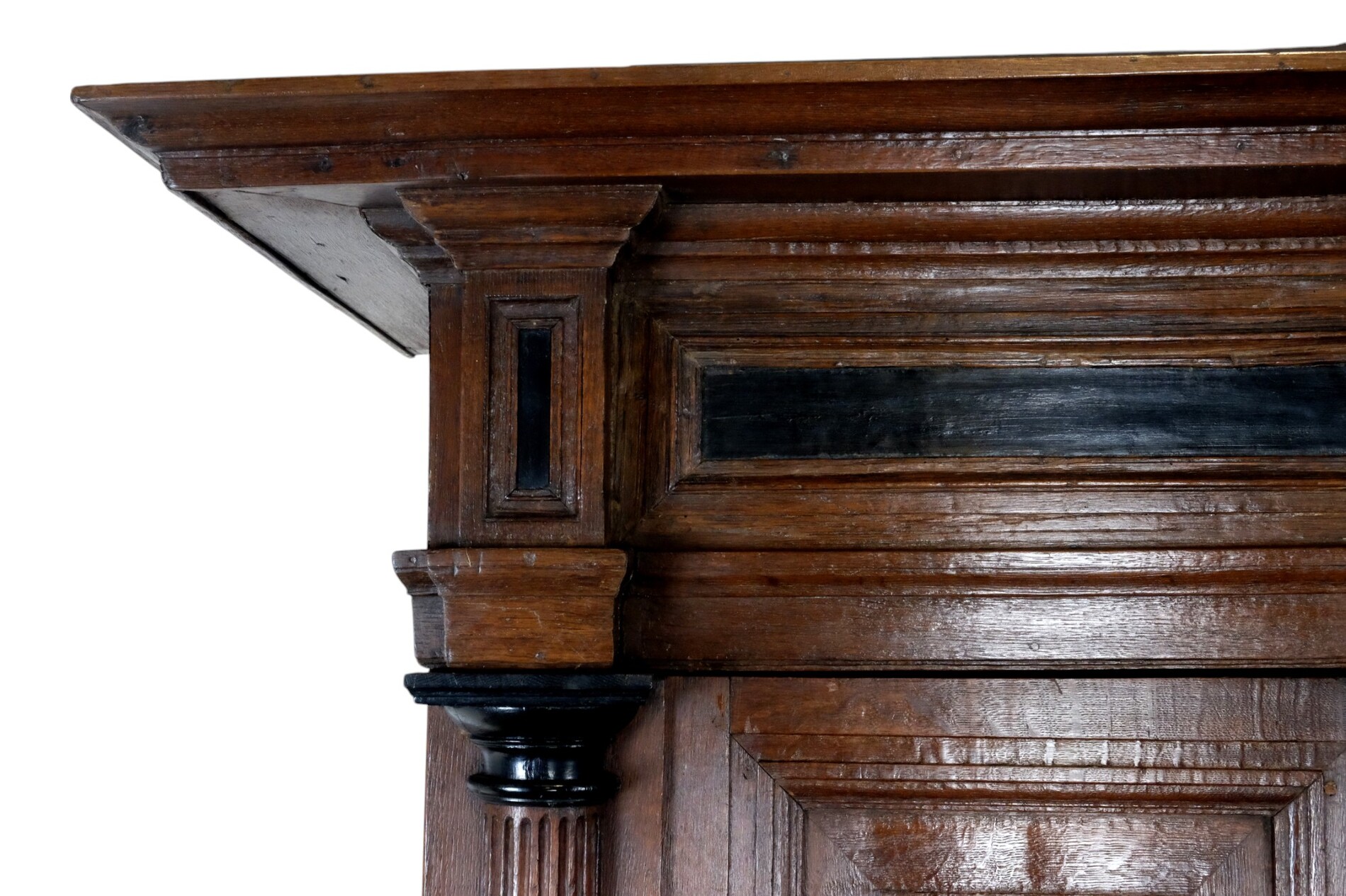 Beautiful Column cabinet from the mid-17th century. 