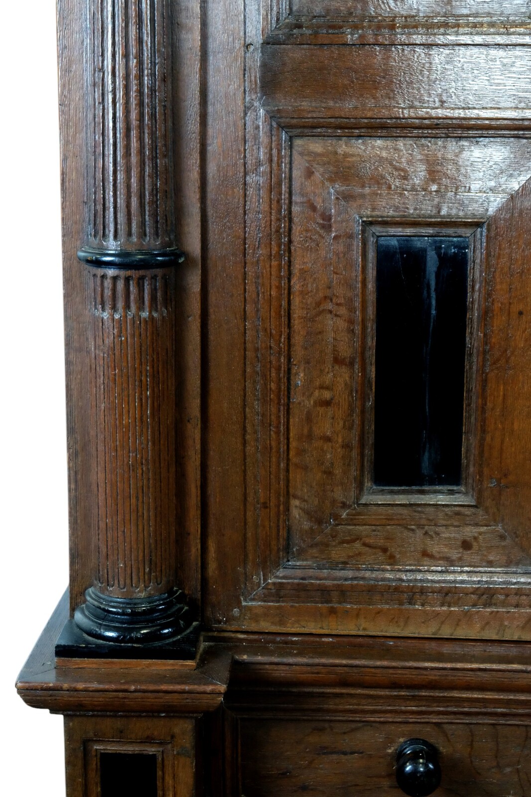 Beautiful Column cabinet from the mid-17th century. 