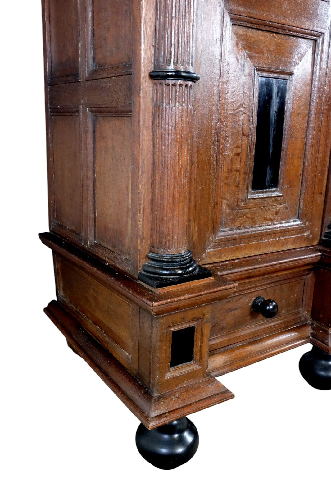 Beautiful Column cabinet from the mid-17th century. 