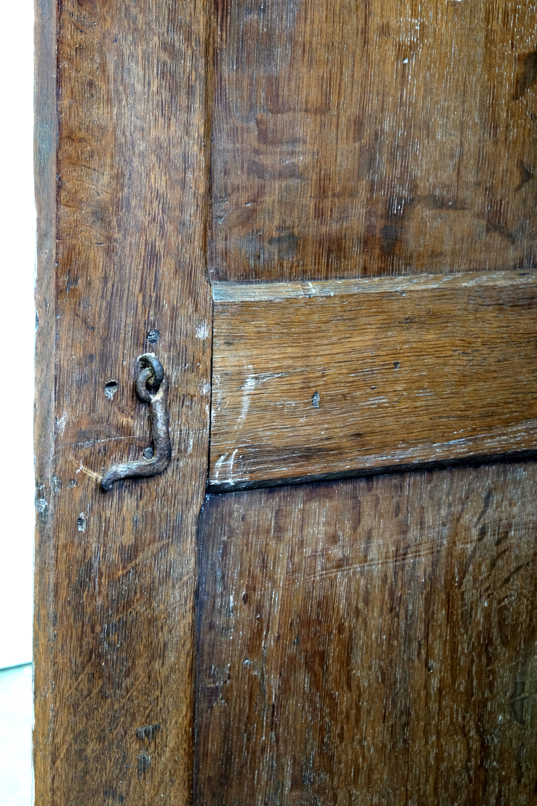 Blond oak two-door cabinet from around 1700.