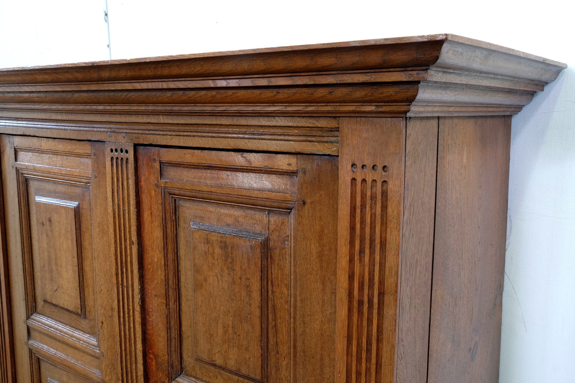 Blond oak two-door cabinet from around 1700.