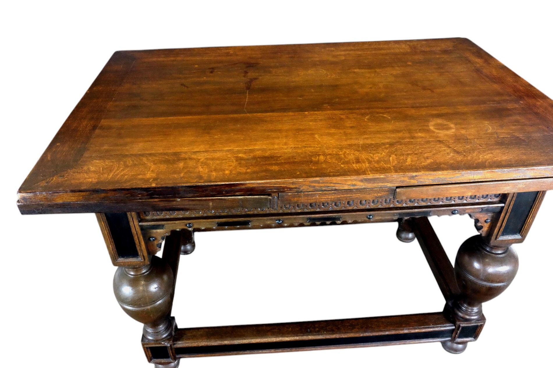 Dutch bollfeet table ( bolpoottafel)