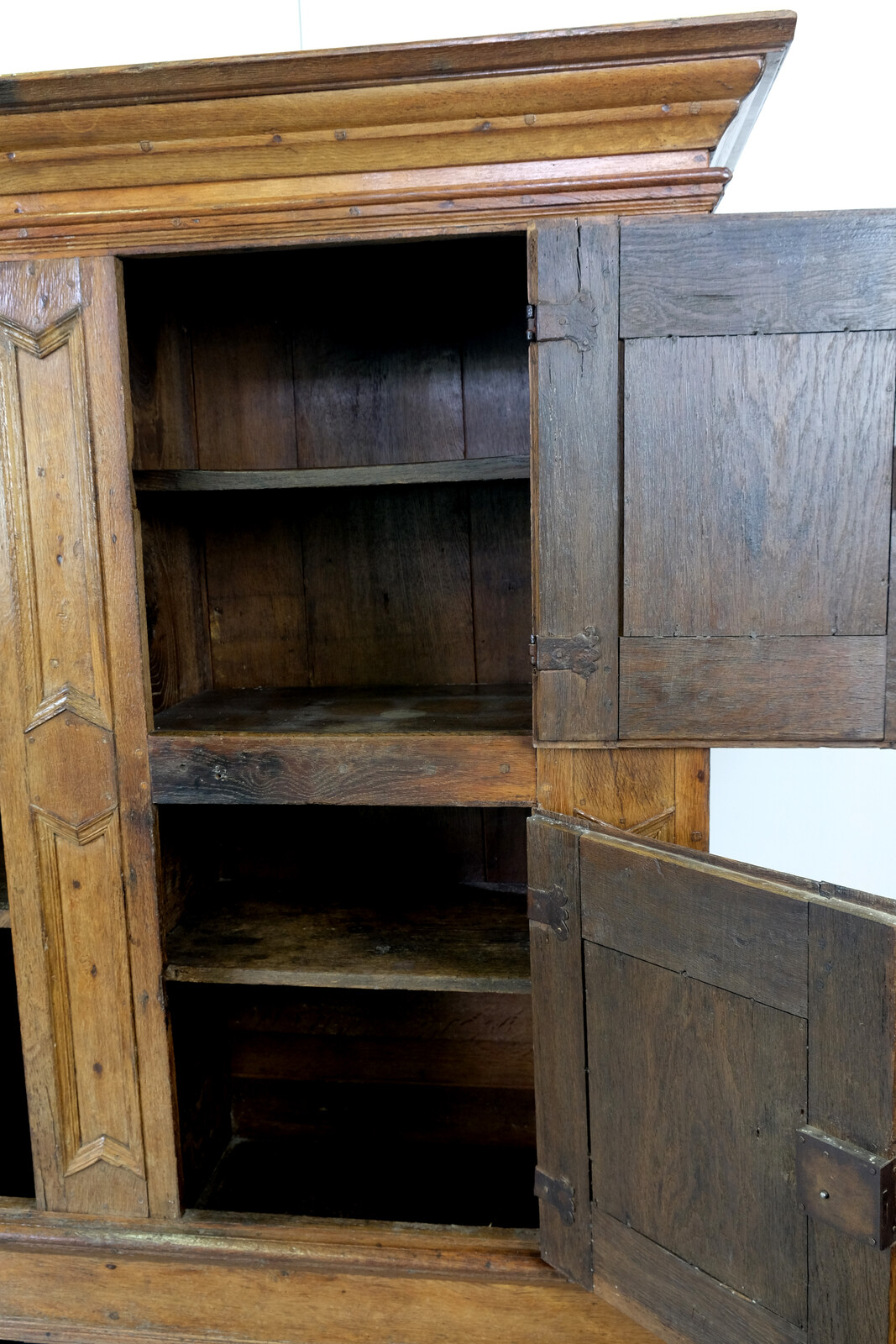 Early west German cabinet with 3 doors