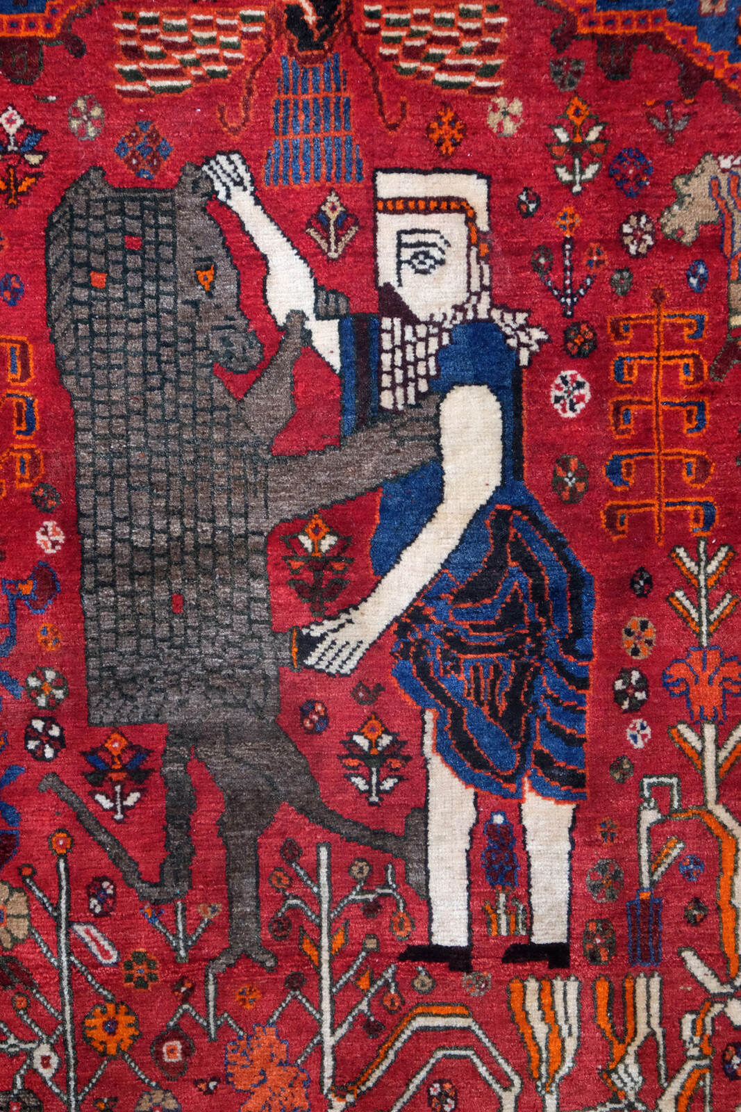 Figurative rug of the Qashqai nomads