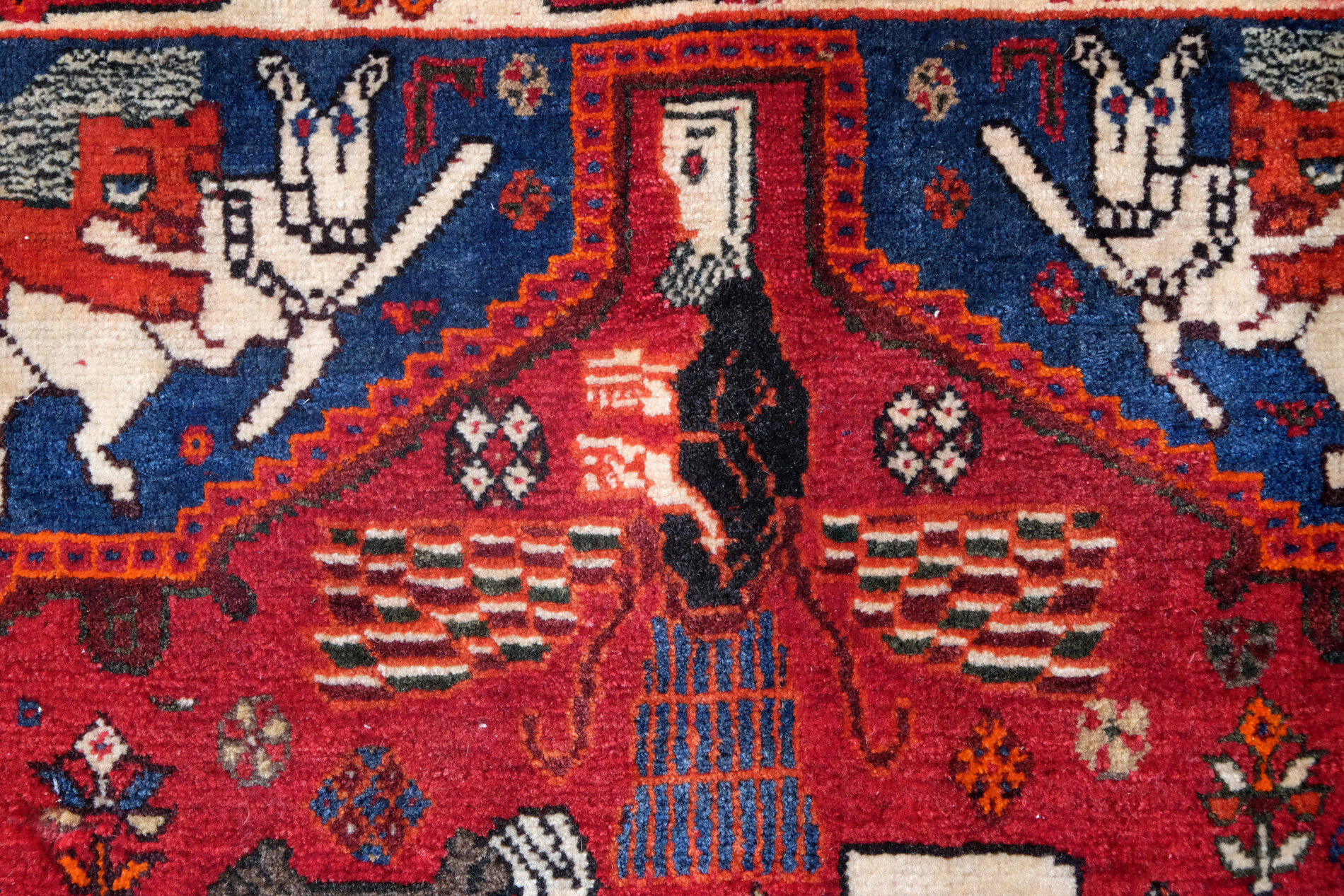 Figurative rug of the Qashqai nomads