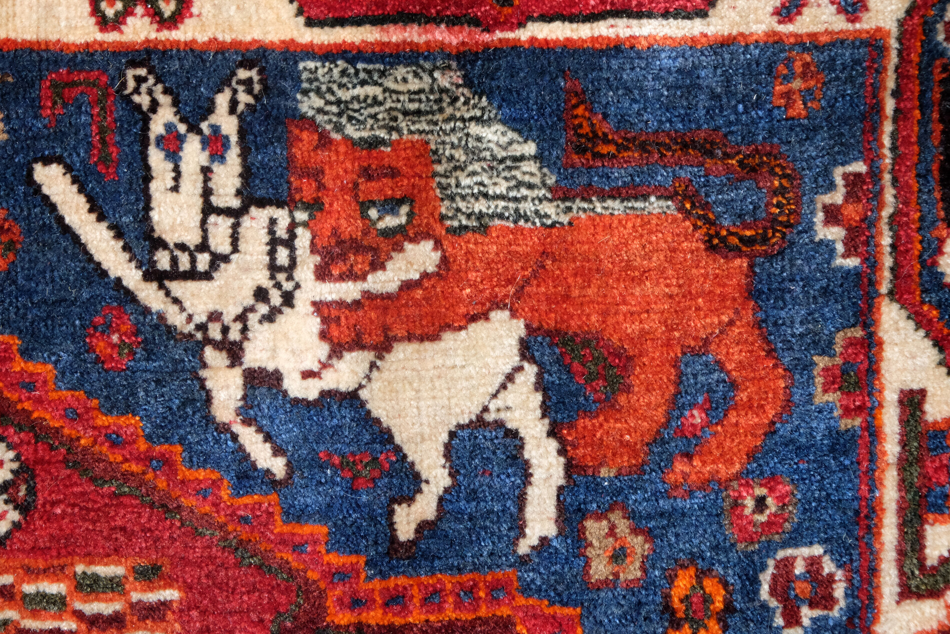 Figurative rug of the Qashqai nomads