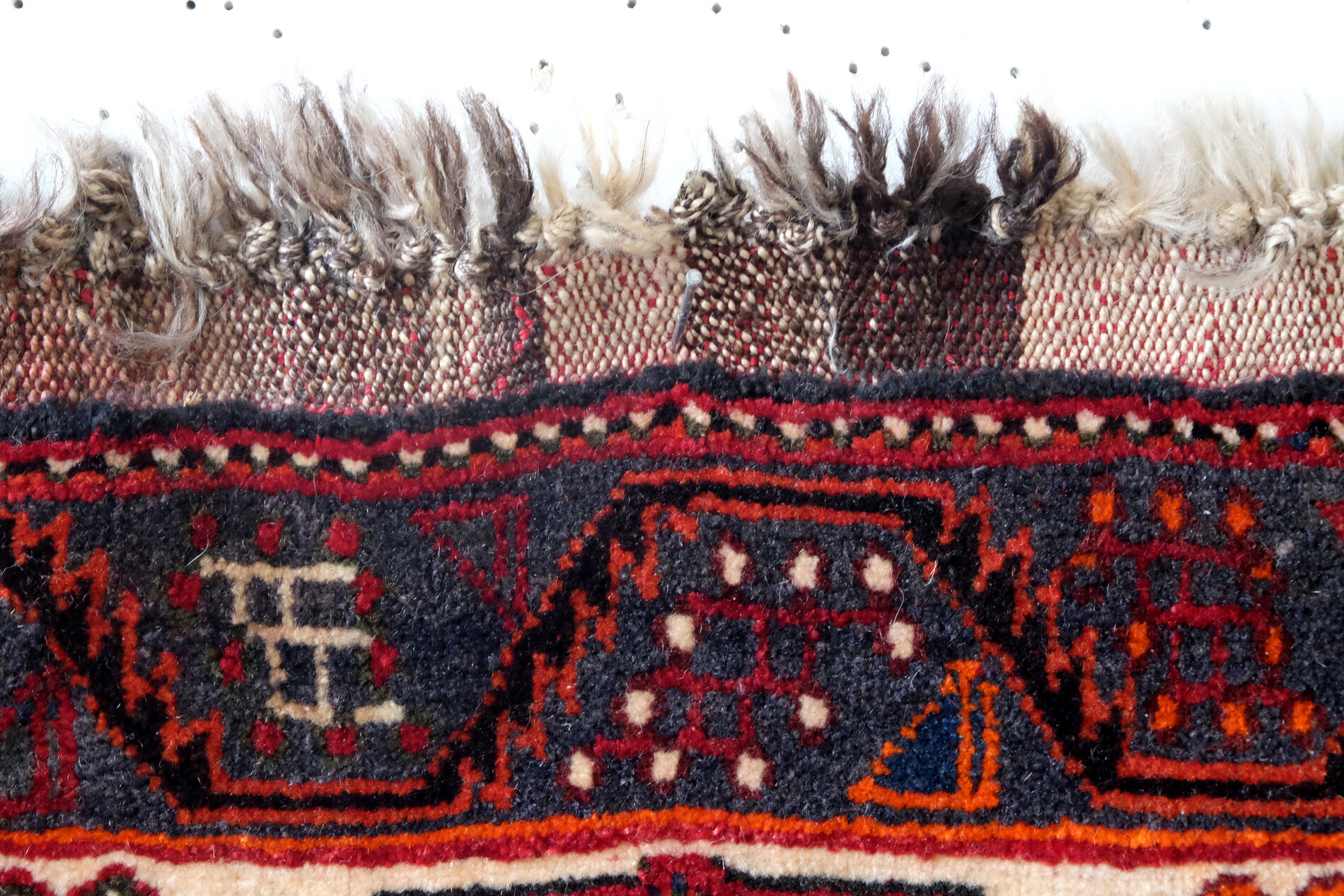 Figurative rug of the Qashqai nomads