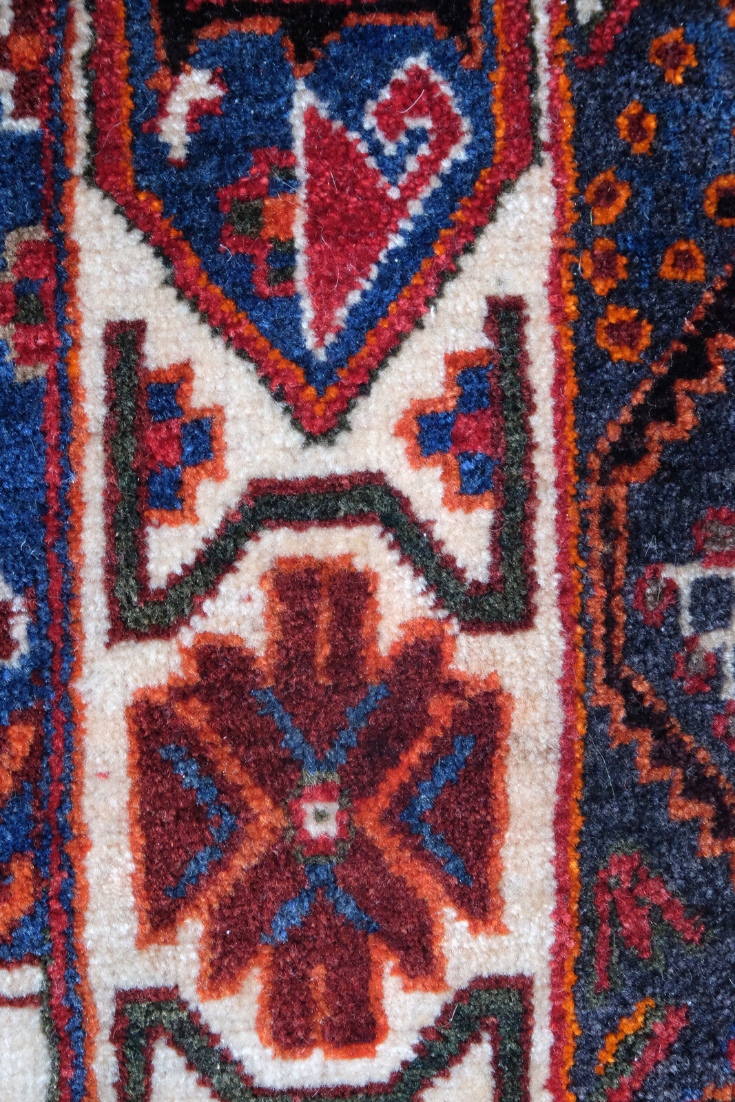 Figurative rug of the Qashqai nomads