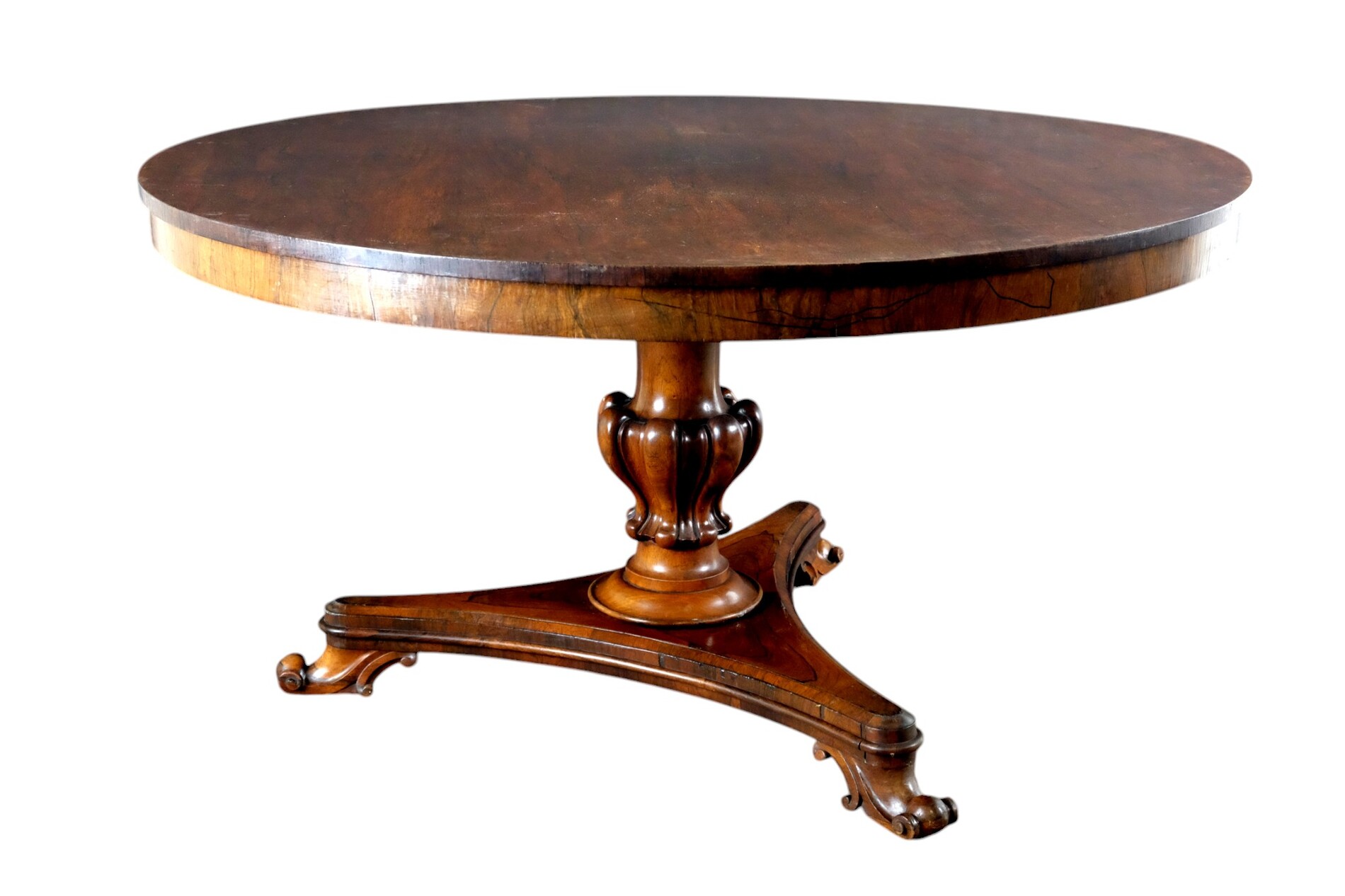 Fine crafed french round table