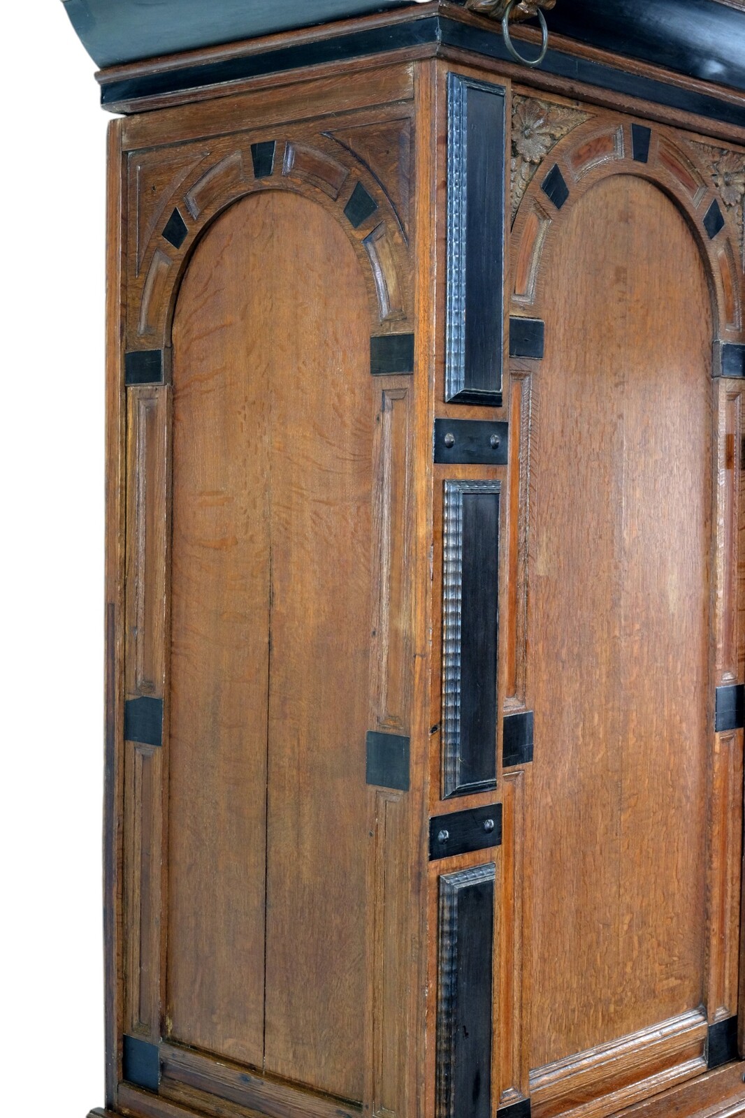 Fine Dutch 17th centyry Arched Cabinet