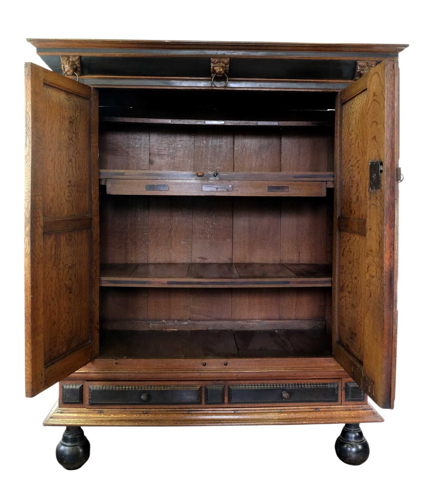 Fine Dutch 17th centyry Arched Cabinet