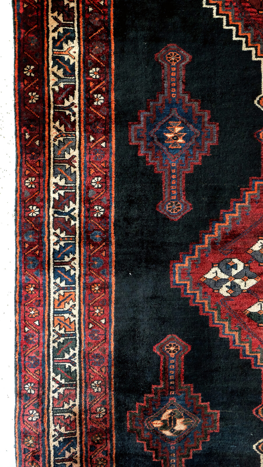 Great and authentic Koerdish Rug