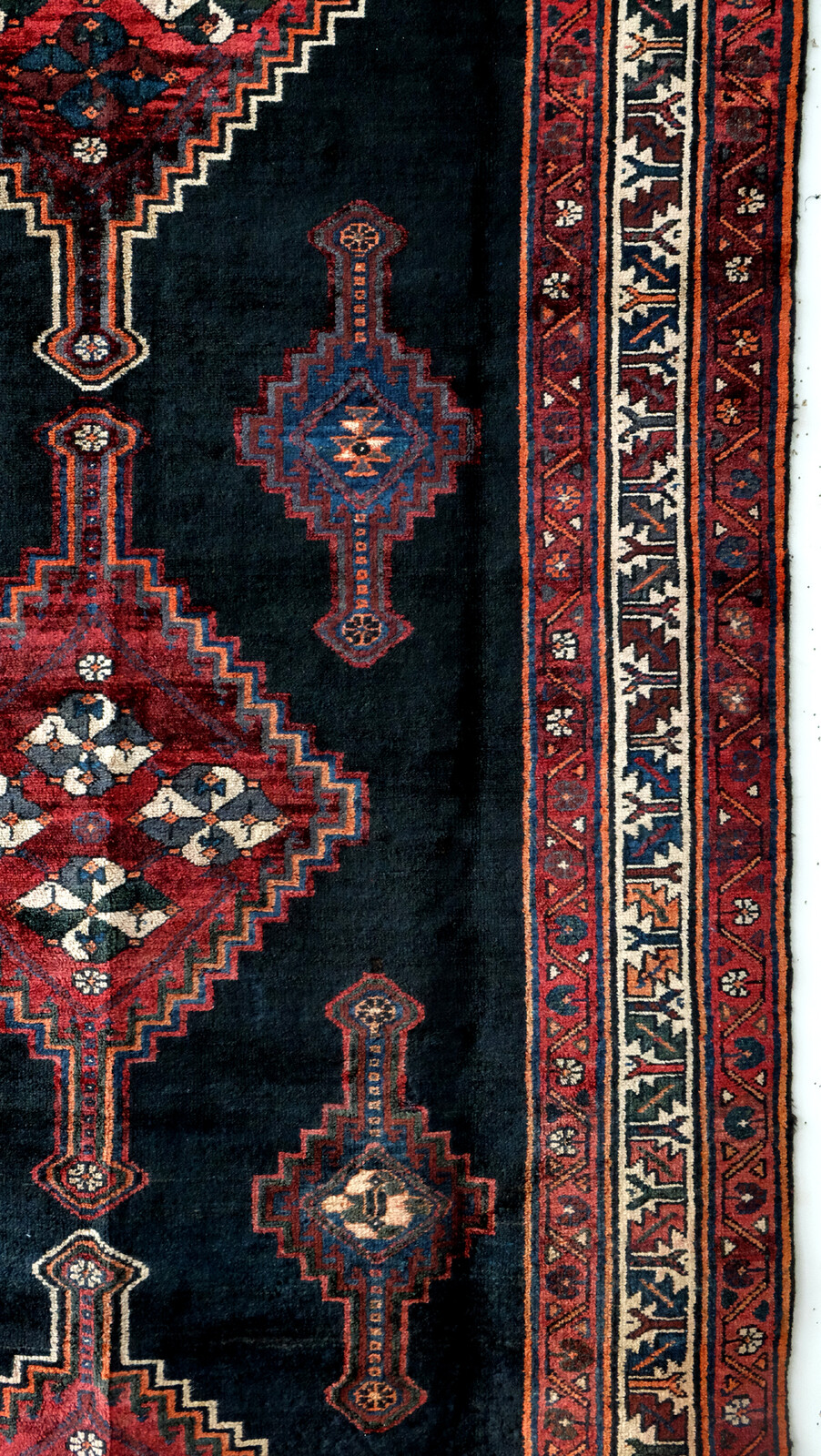 Great and authentic Koerdish Rug