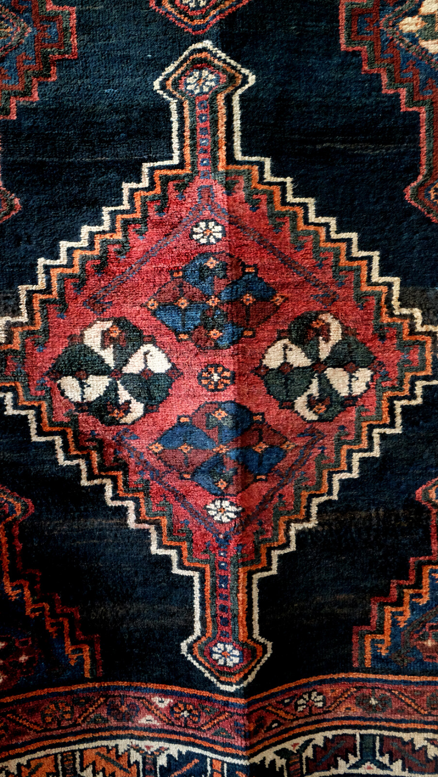 Great and authentic Koerdish Rug