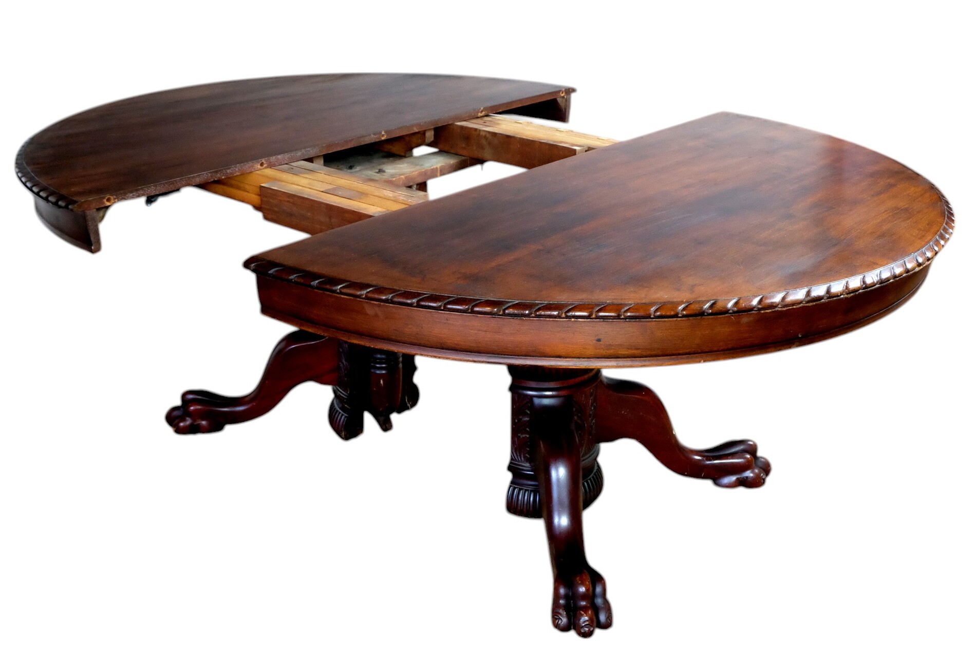 Large table with american history