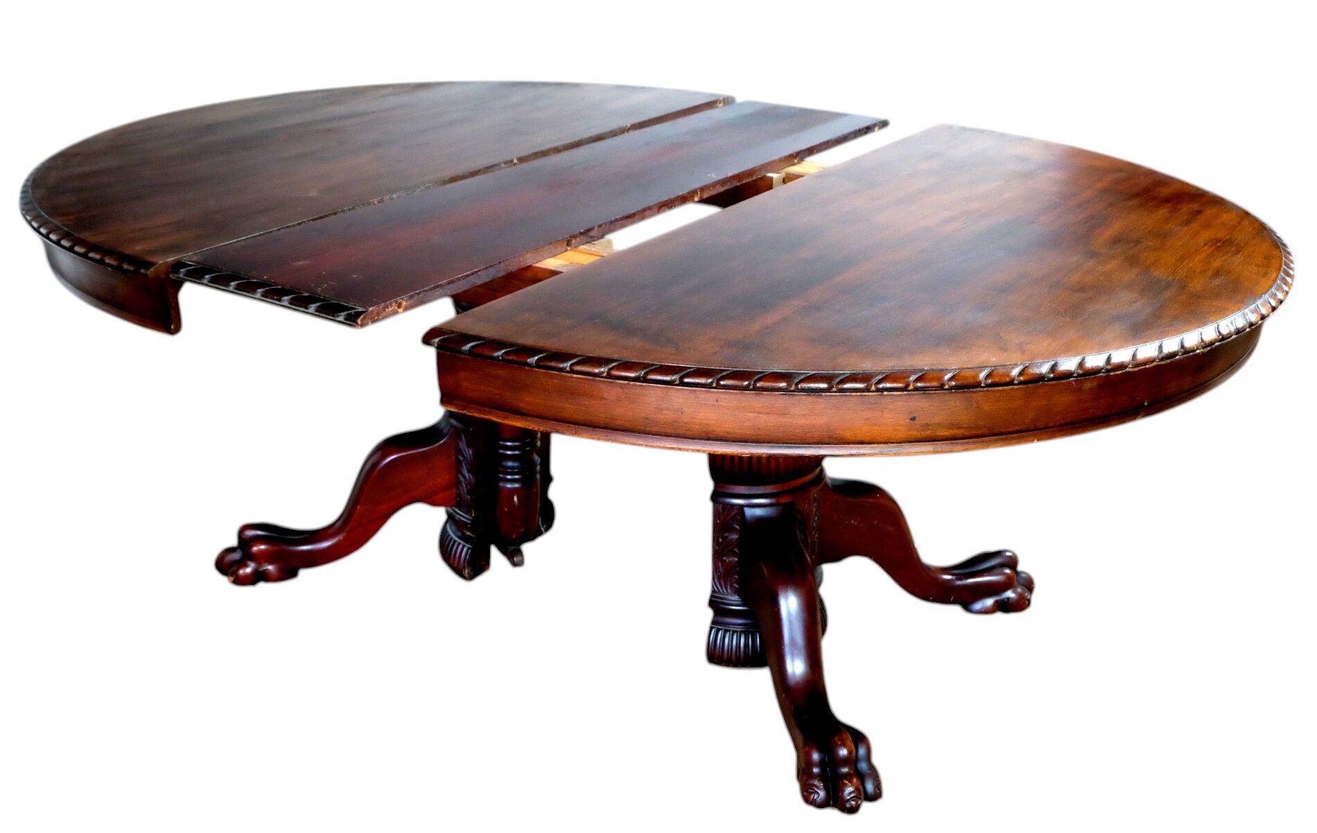 Large table with american history