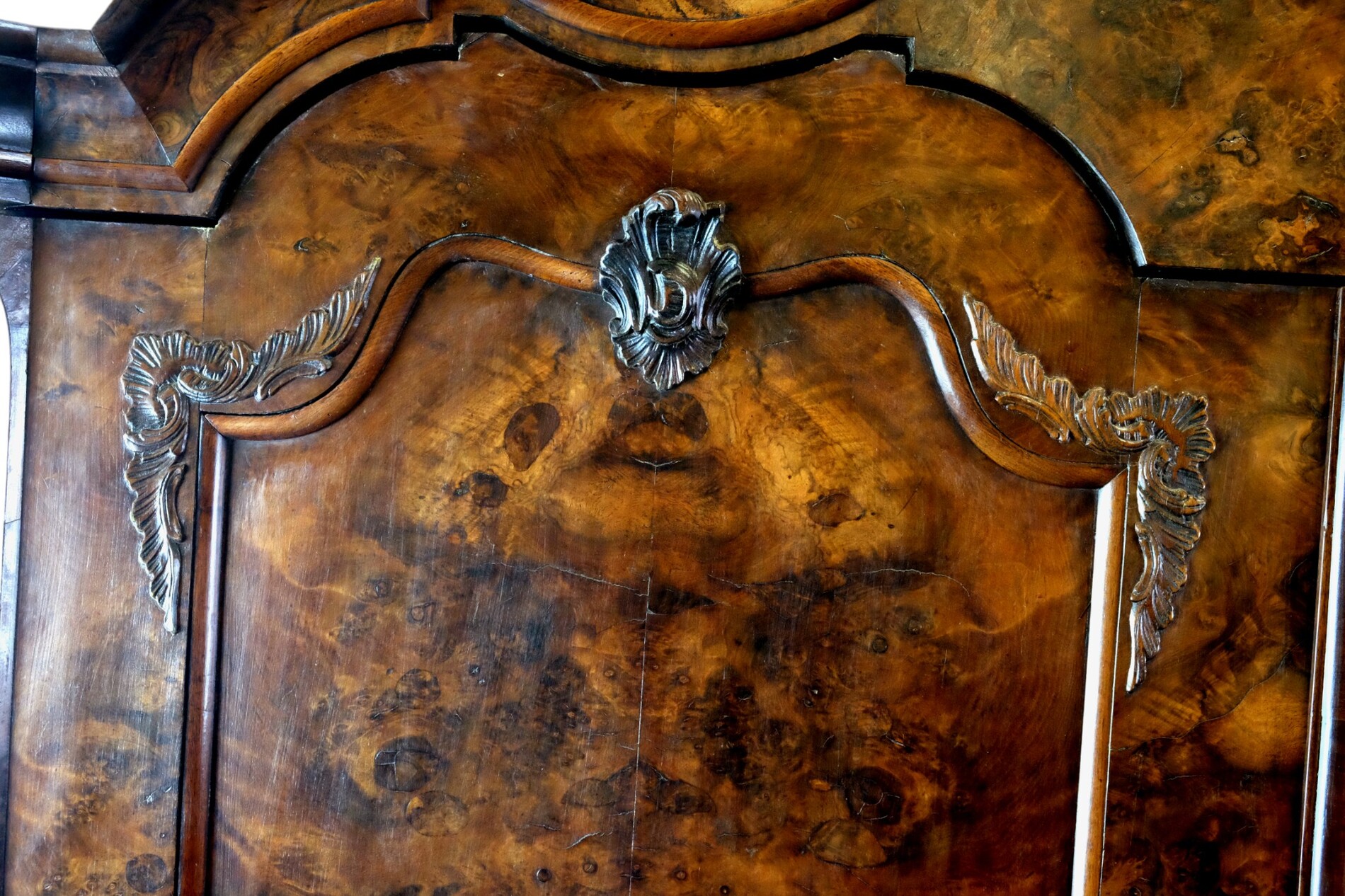 Louis XV Cabinet 1730 - 1745